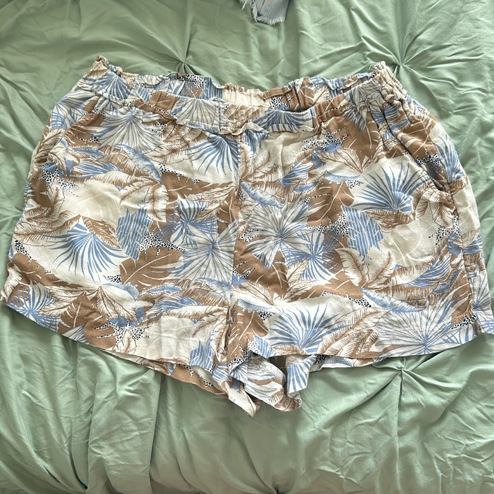 Aerie Flowy Floral Shorts